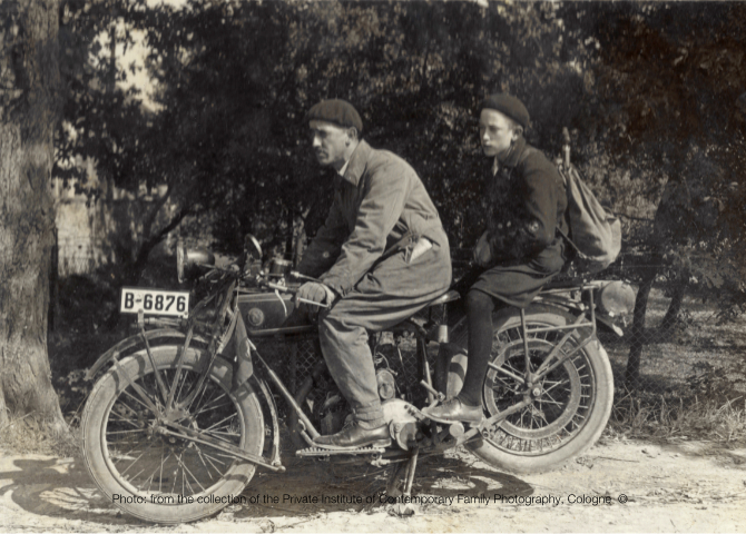 AW19 Men_Guys on the Motorcycle